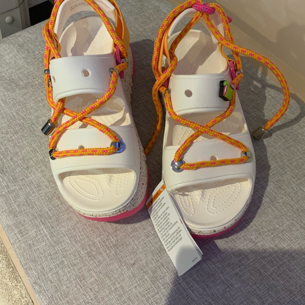 Croc hiker festival sandal - rare find … brand new with tags…womens 10 (mens 8) - Picture 2 of 2